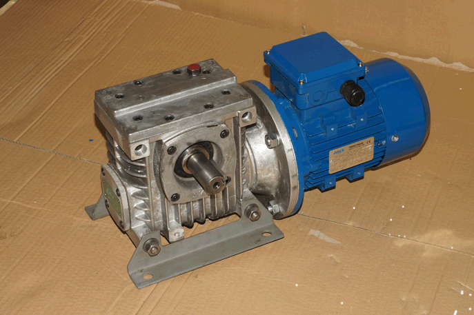 Червячный мотор-редуктор серии 2МЧ-80